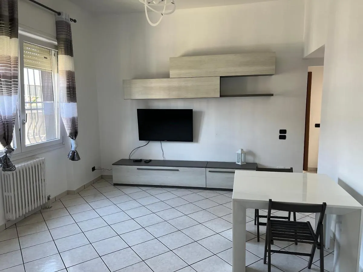 Rho Fiera Apartment Cornaredo 0*,  Italia